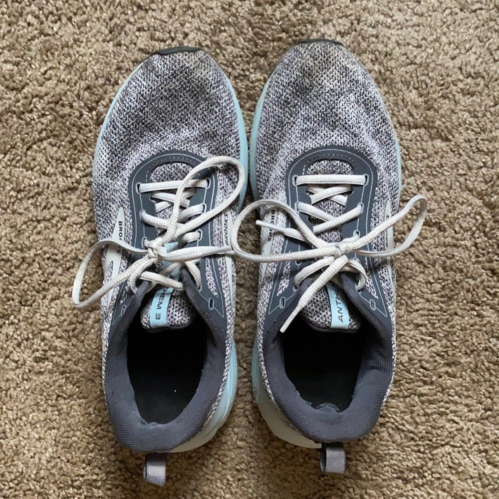 Brooks Anthem 3 grey and teal size 9.5 shoe